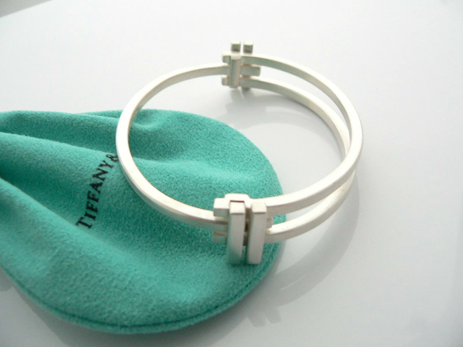 Tiffany & Co Silver Gehry Axis Bangle Bracelet Cuff Rare Gift Pouch Love Art