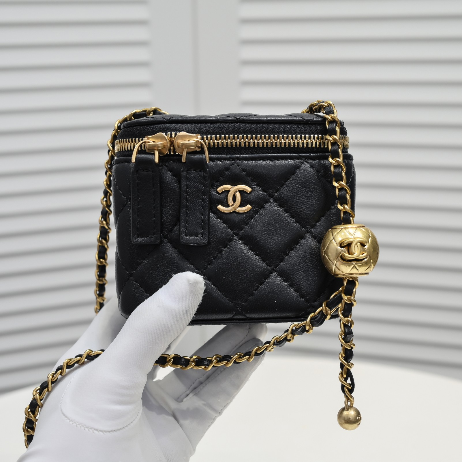 Chanel  Golden·Ball Makeup Box Bag Small Shoulder Bag Handbag
