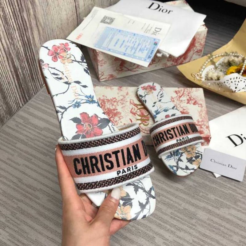Dior DWAY Slide Slipper Sandals (Replica)