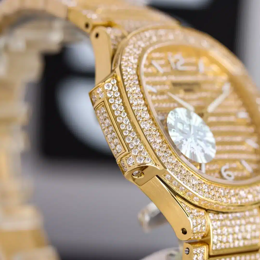 Nautilus 7118/1450R-001 Ladies Automatic 35.2 mm,Rose gold