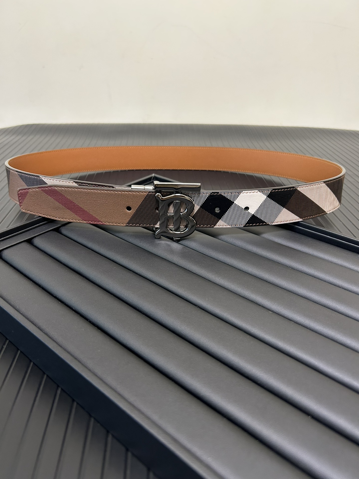 Burberry Leather Belts 1:1 Mirror Version