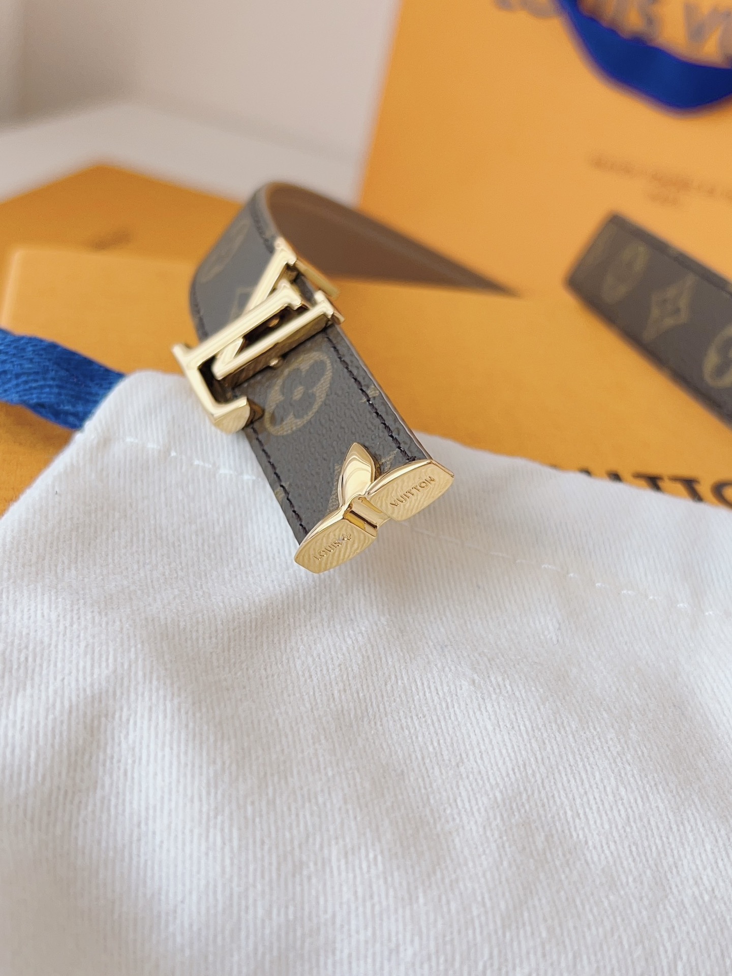 Louis Vuitton LV Leather Belts 1:1 Mirror Version