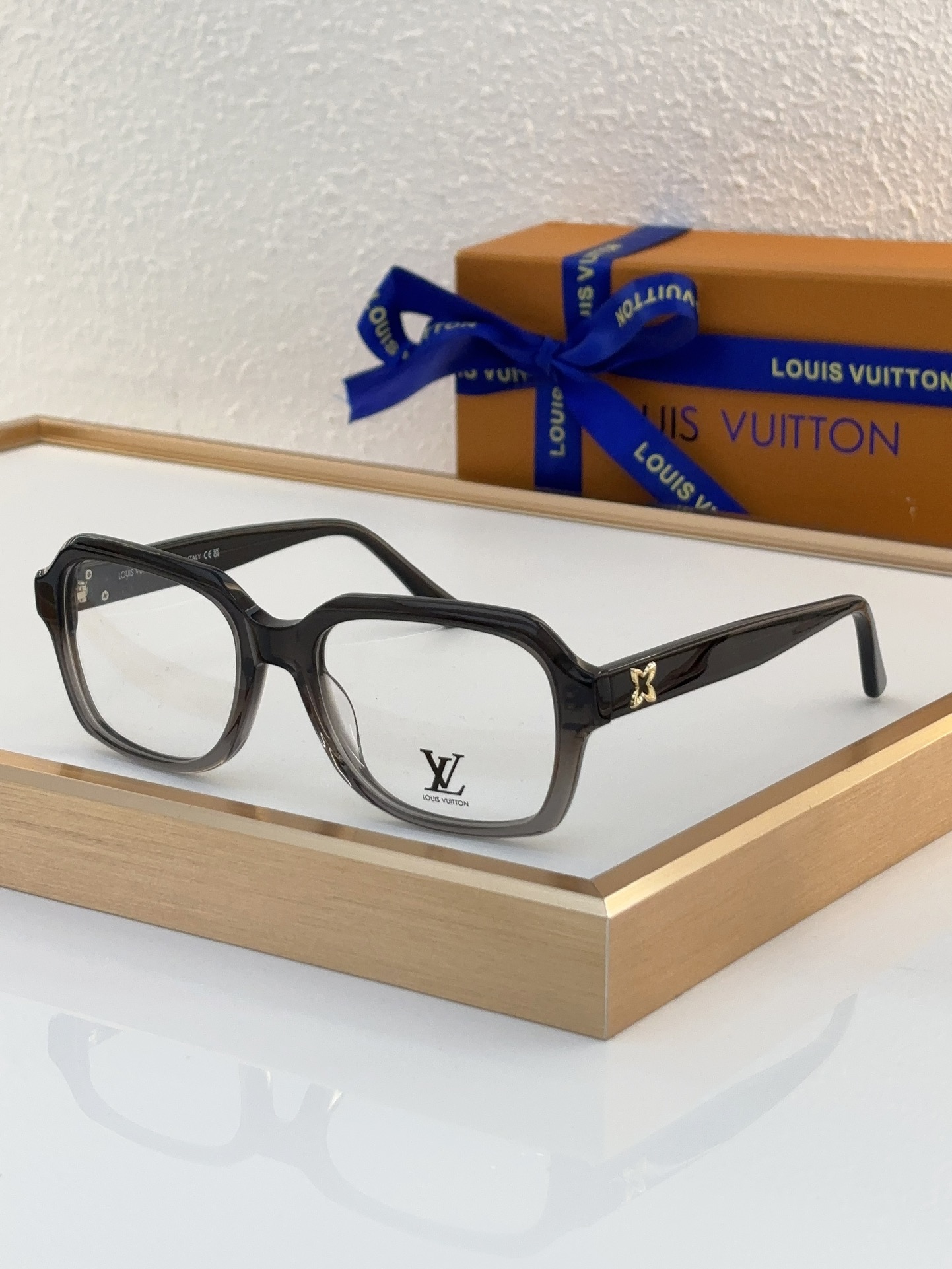 Louis Vuitton LV Sunglasses