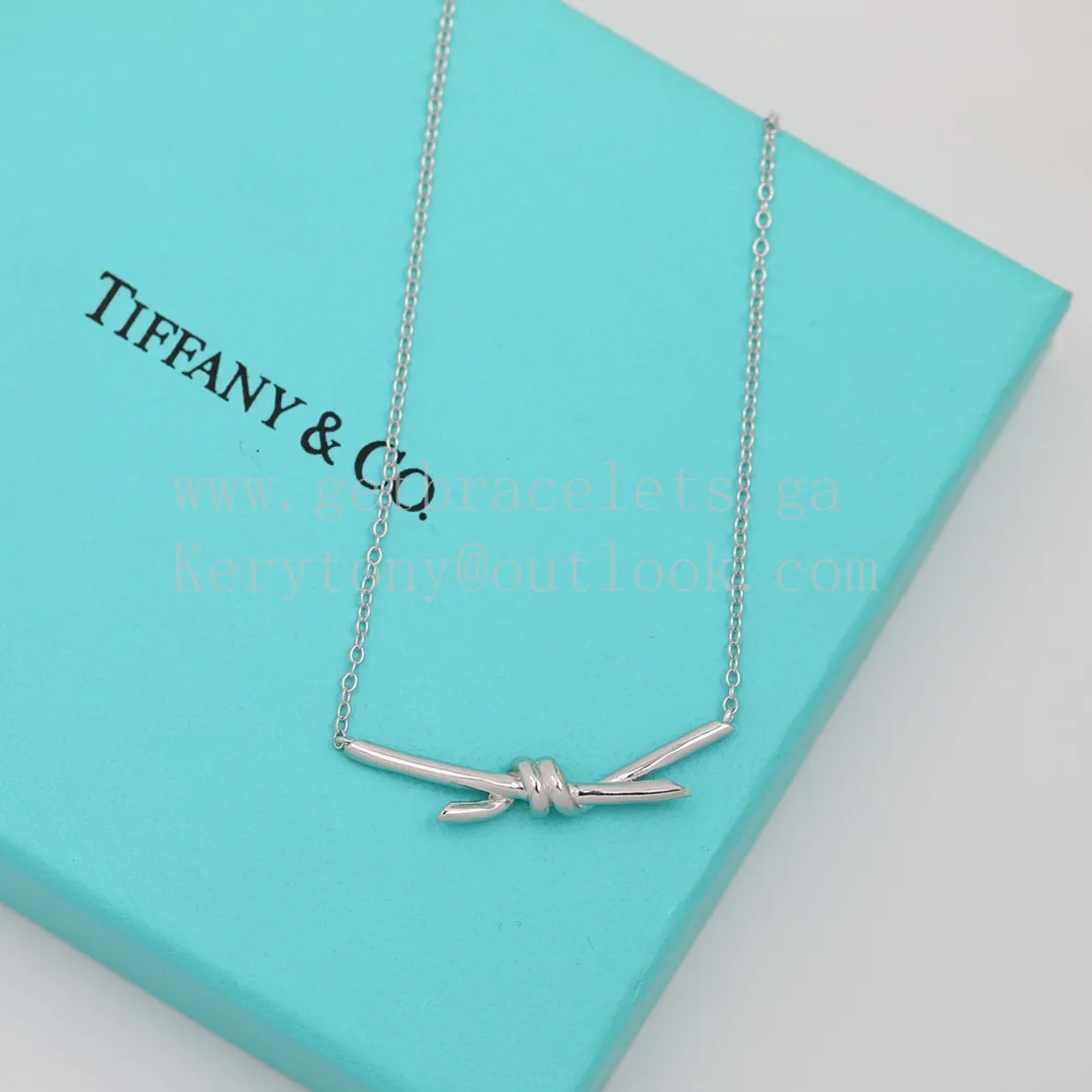 Tiffany Knot Pendant in Yellow Gold/Rose Gold/White Gold