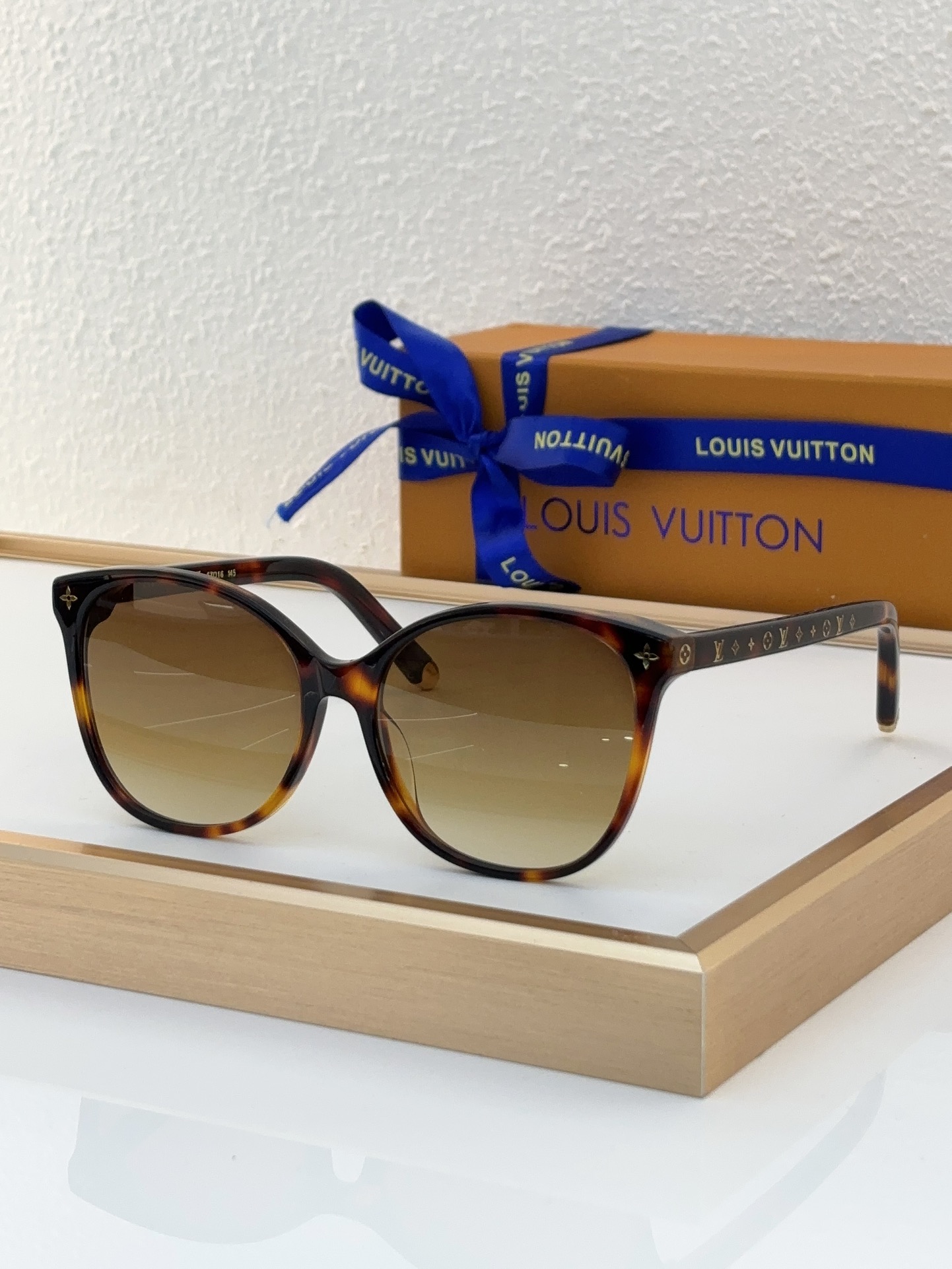 Louis Vuitton LV Sunglasses