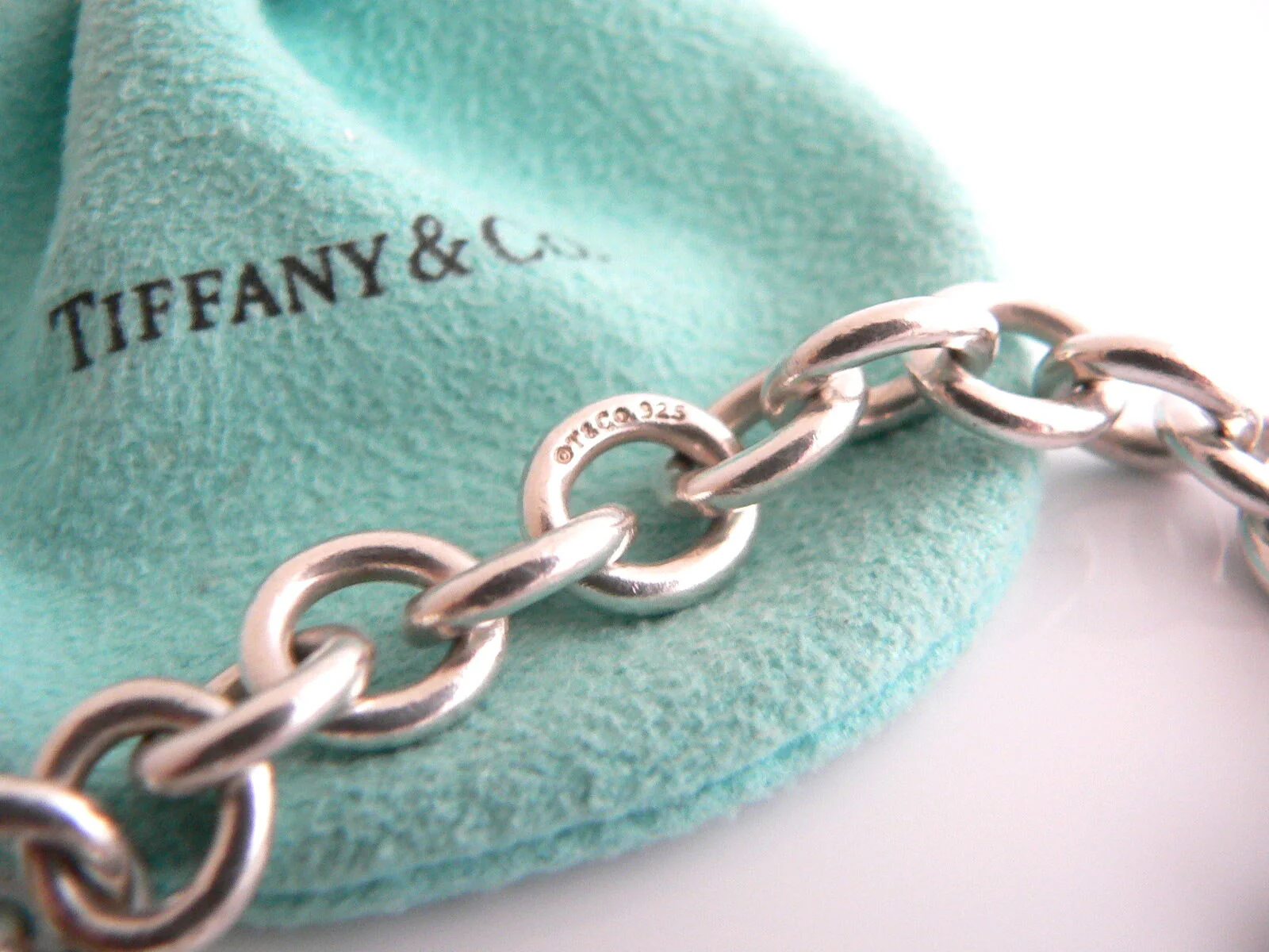 Tiffany & Co 1837 Padlock Bracelet Bangle Circle Charm Silver Gift Pouch Love