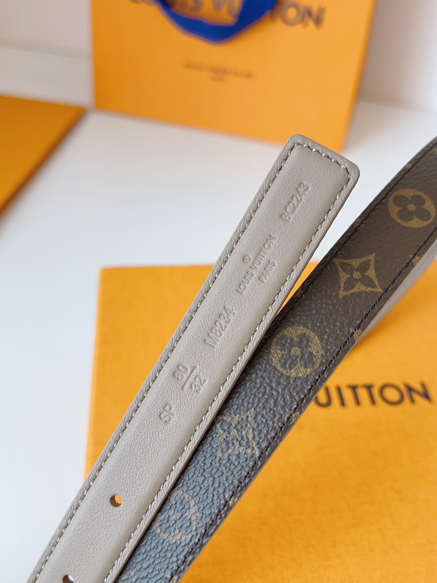 Louis Vuitton LV Leather Belts 1:1 Mirror Version