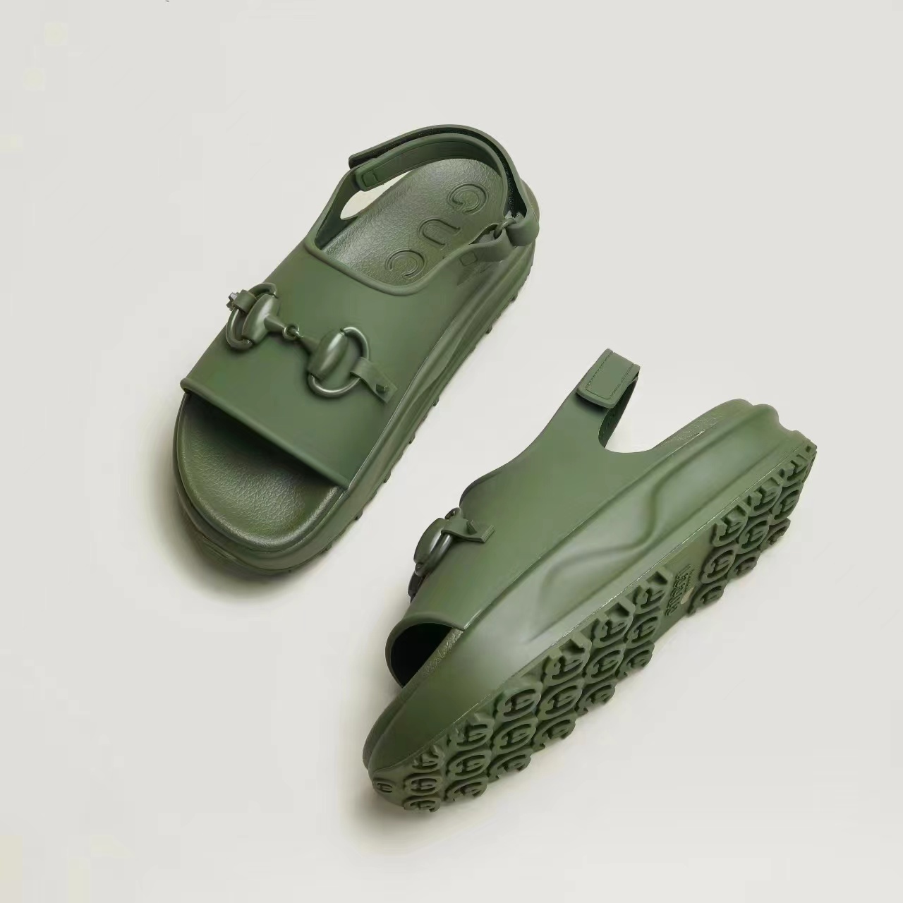 Gucci Shoes Rubber Thick-Soled Hook And Loop Fsteners Slide Sandal (Replica)