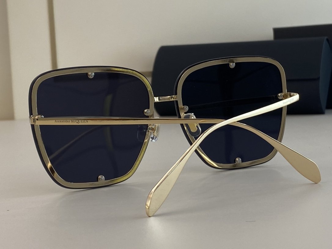 Alexander McQueen Sunglasses