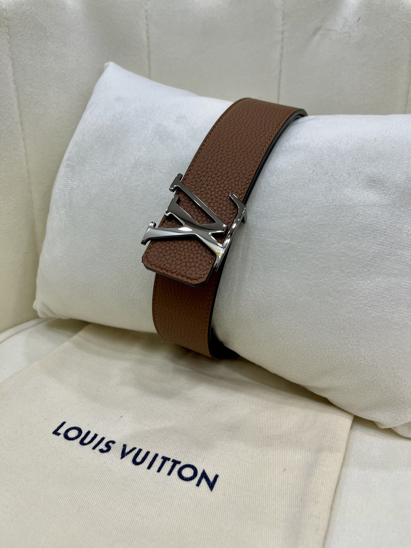 Louis Vuitton LV Leather Belts 1:1 Mirror Version
