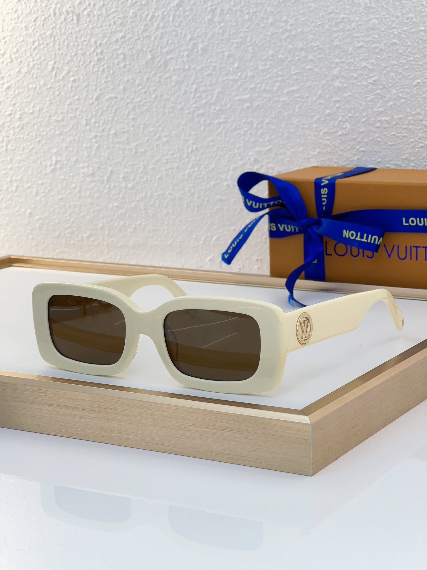 Louis Vuitton LV Sunglasses