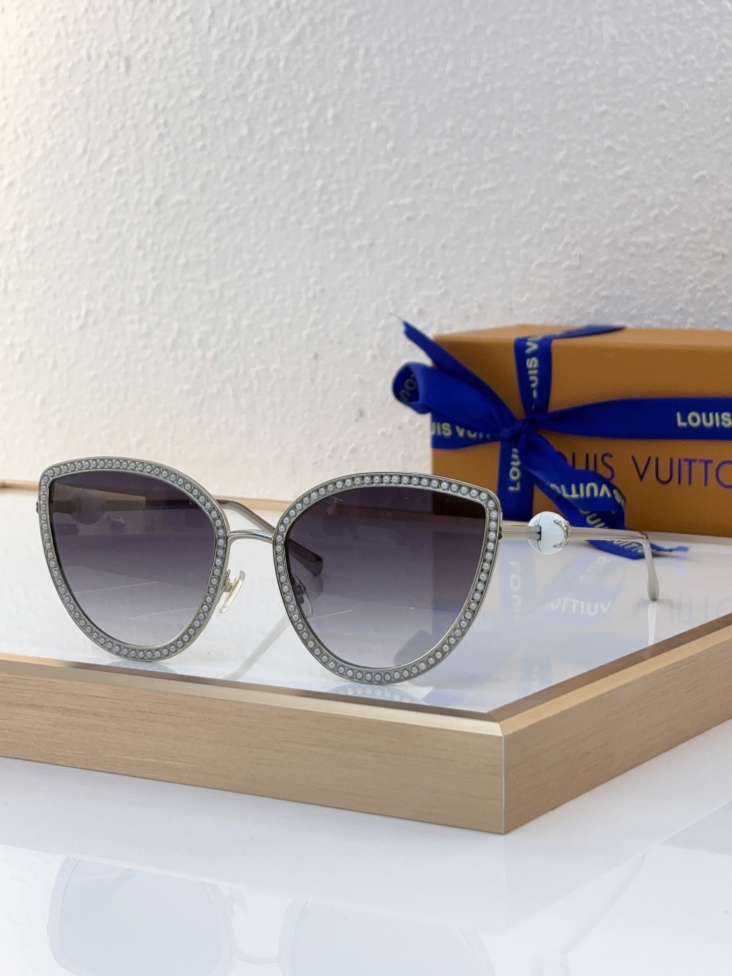 Louis Vuitton LV Sunglasses