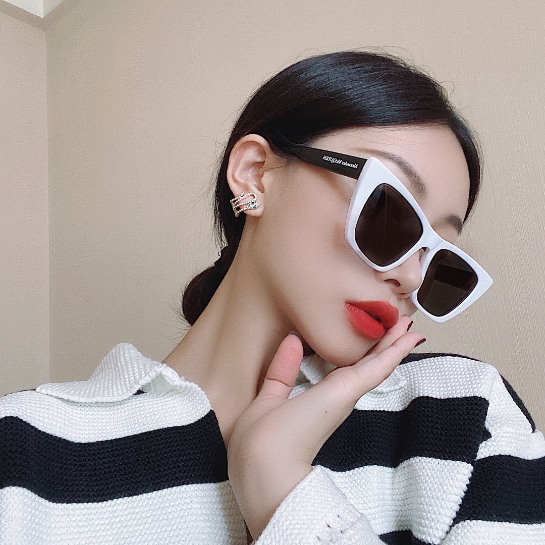 Alexander McQueen Sunglasses