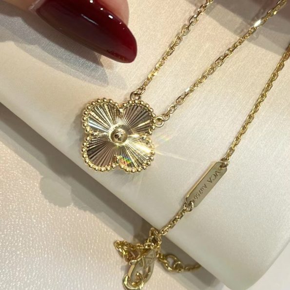 Van Cleef Necklace Dupe, Gold Clover Leaf Necklace