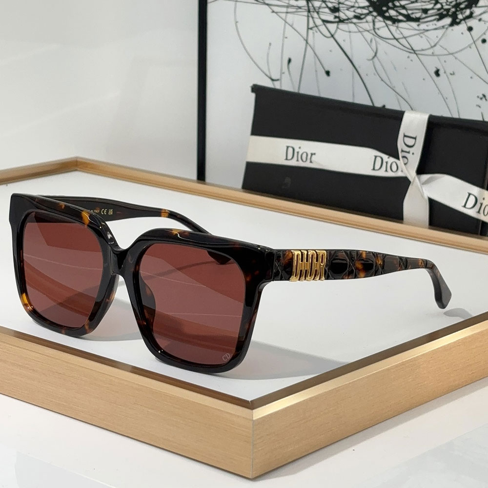 Dior Mirror Leg Stereoscopic Logo sunglasses Top quality (Replica）