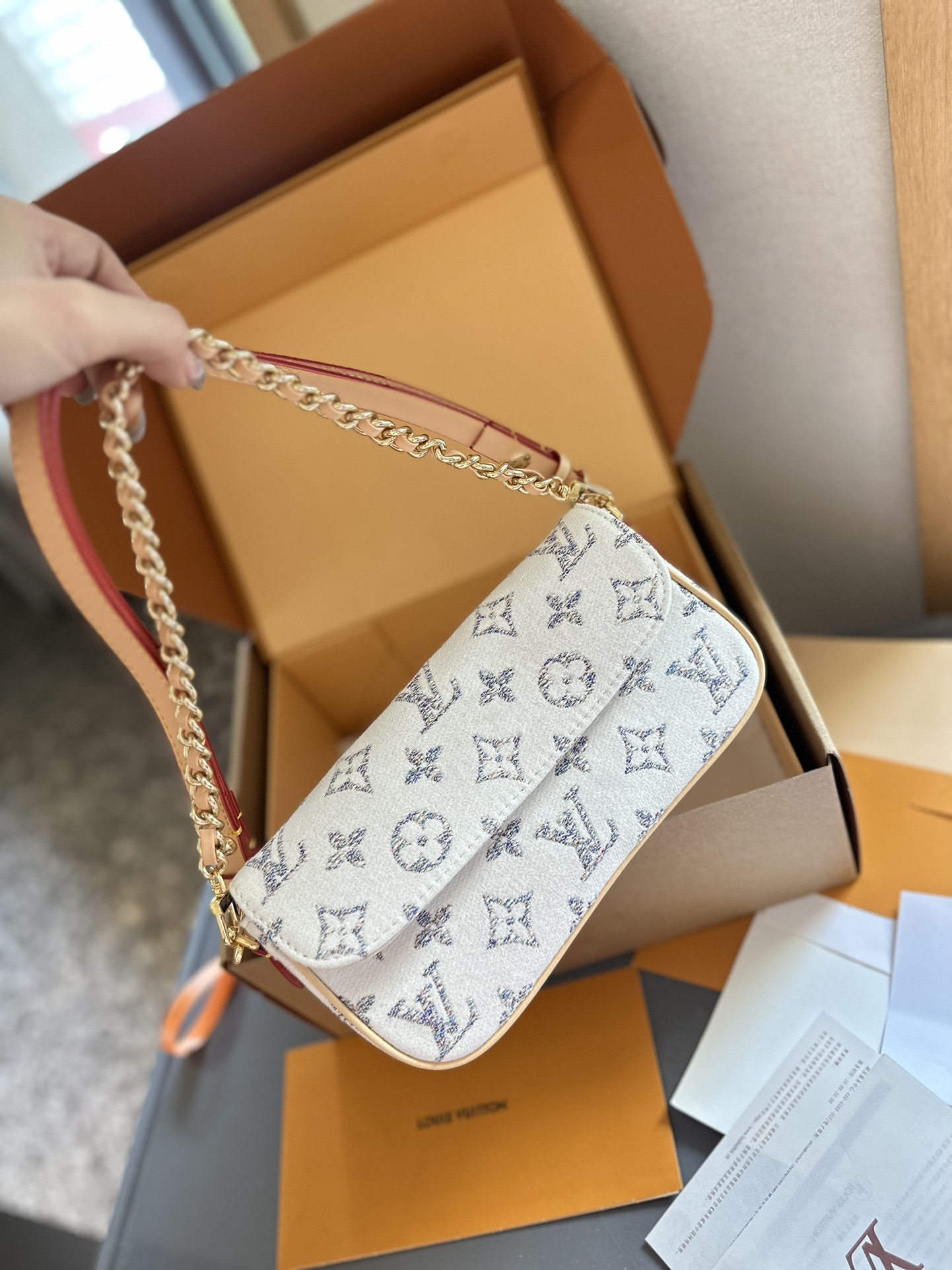 Louis Vuitton LV Denim Ivy Shoulder Bag Handbag (Replica)
