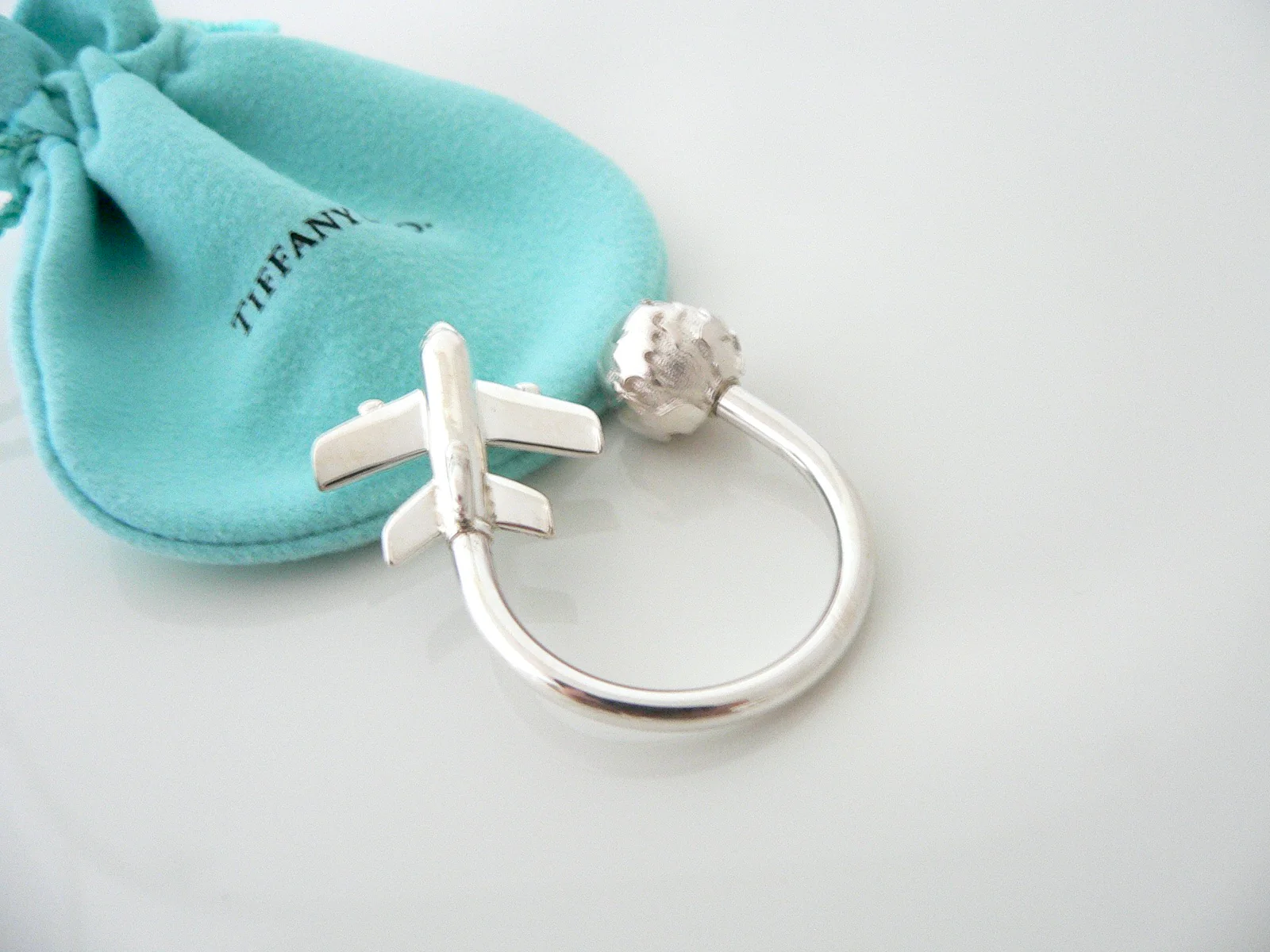 Tiffany & Co Plane Globe Key Ring Keychain Key Chain Traveler Silver Gift Pouch