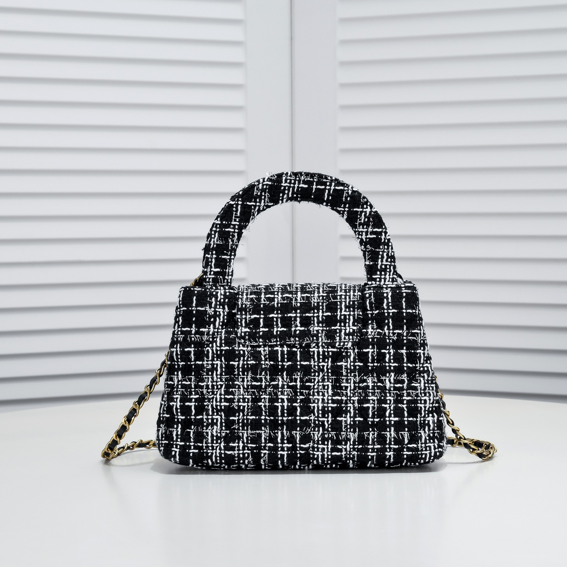 Chanel Tweed Shoulder Bag Handbag