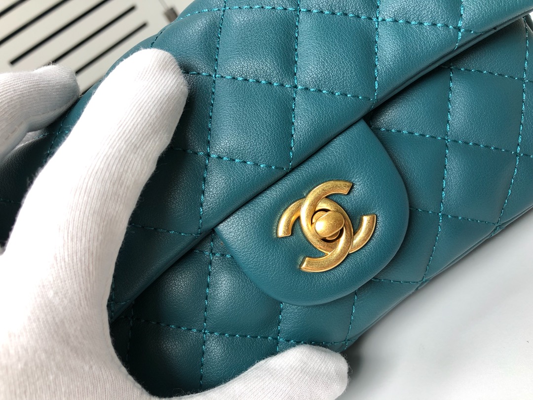 Chanel Cross Body Metal Ball Chain Shoulder Bag Handbag