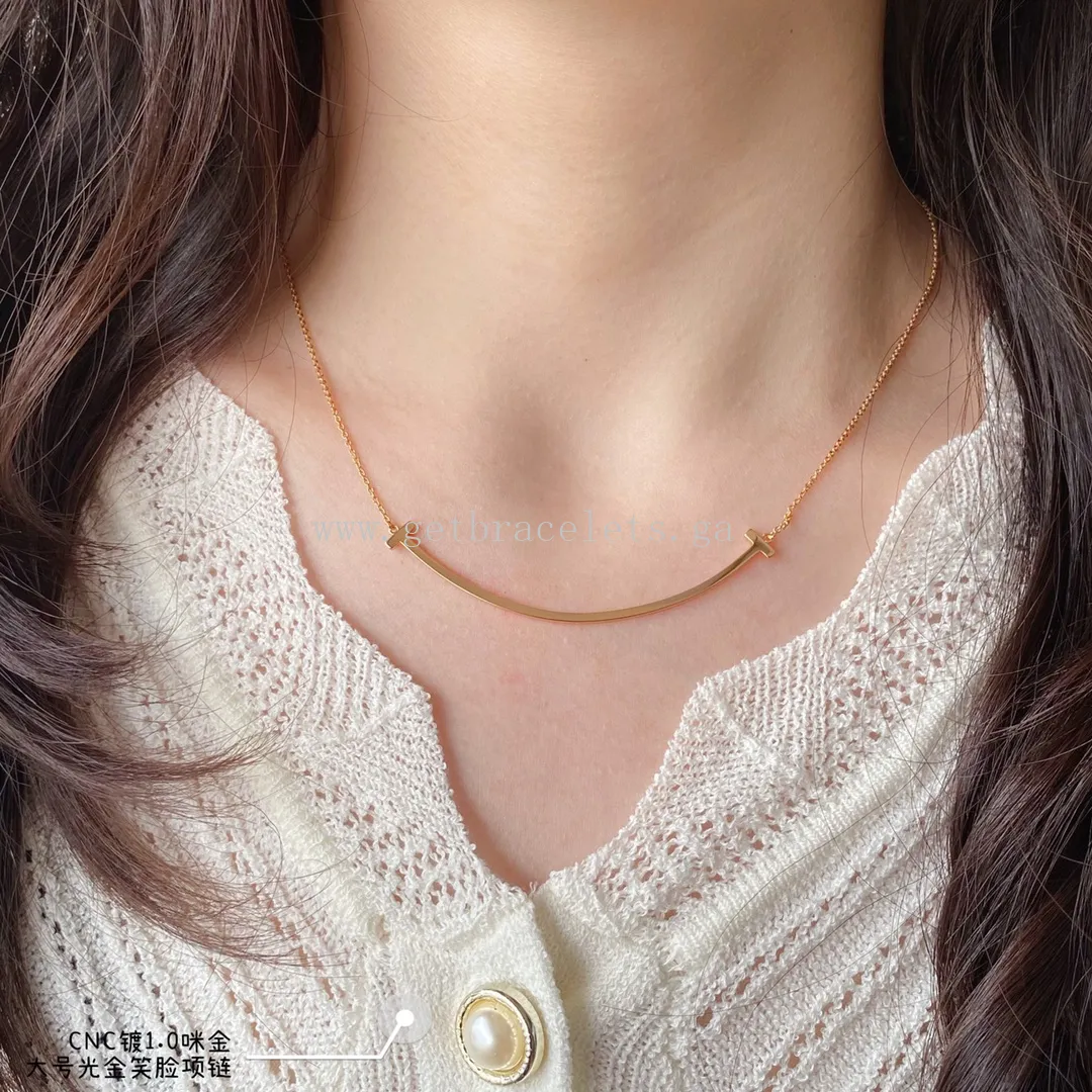 Tiffany T Large Smile Pendant Yellow Gold/Rose Gold/White Gold