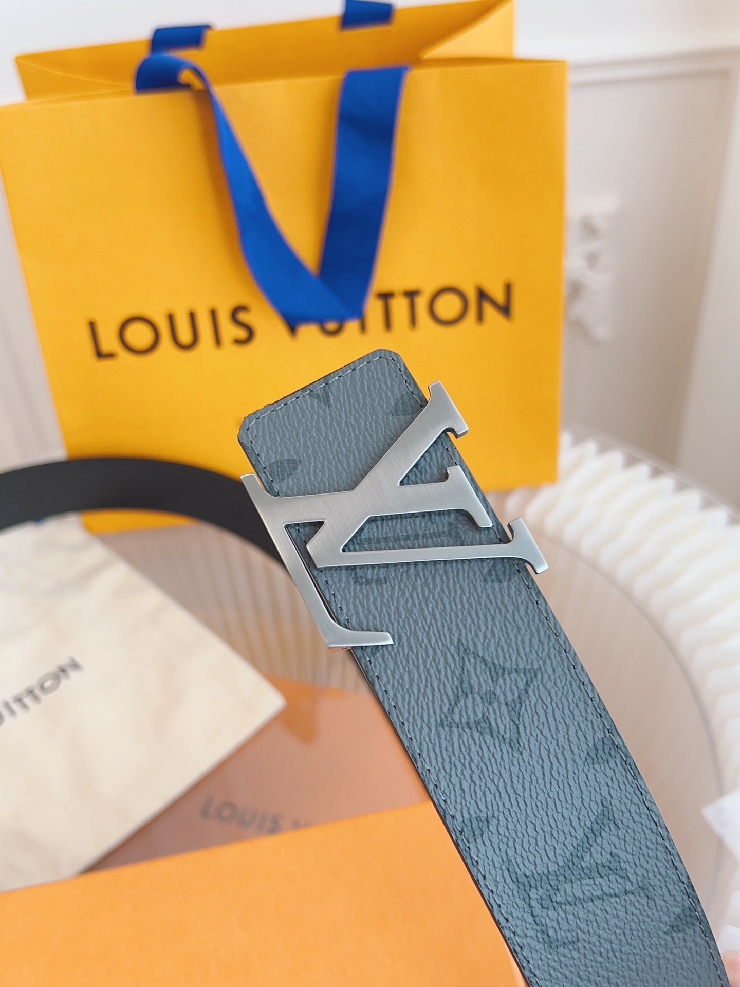 Louis Vuitton LV Leather Belts 1:1 Mirror Version