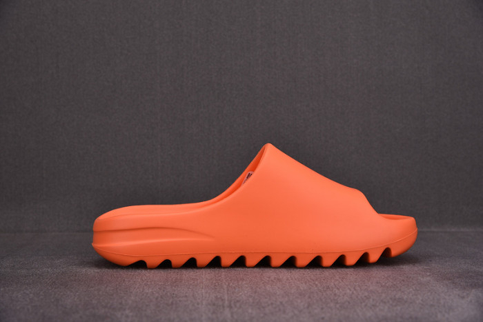 Yeezy Slide orange FY7497