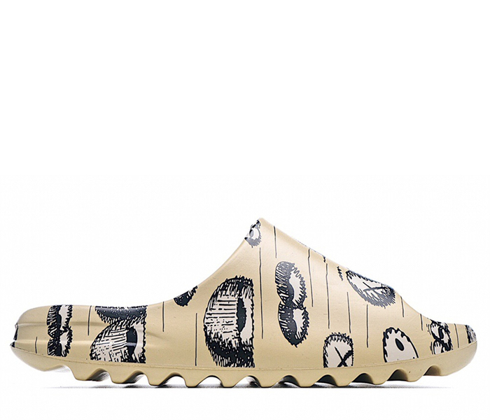 Yeezy Slides Kaws FW6355