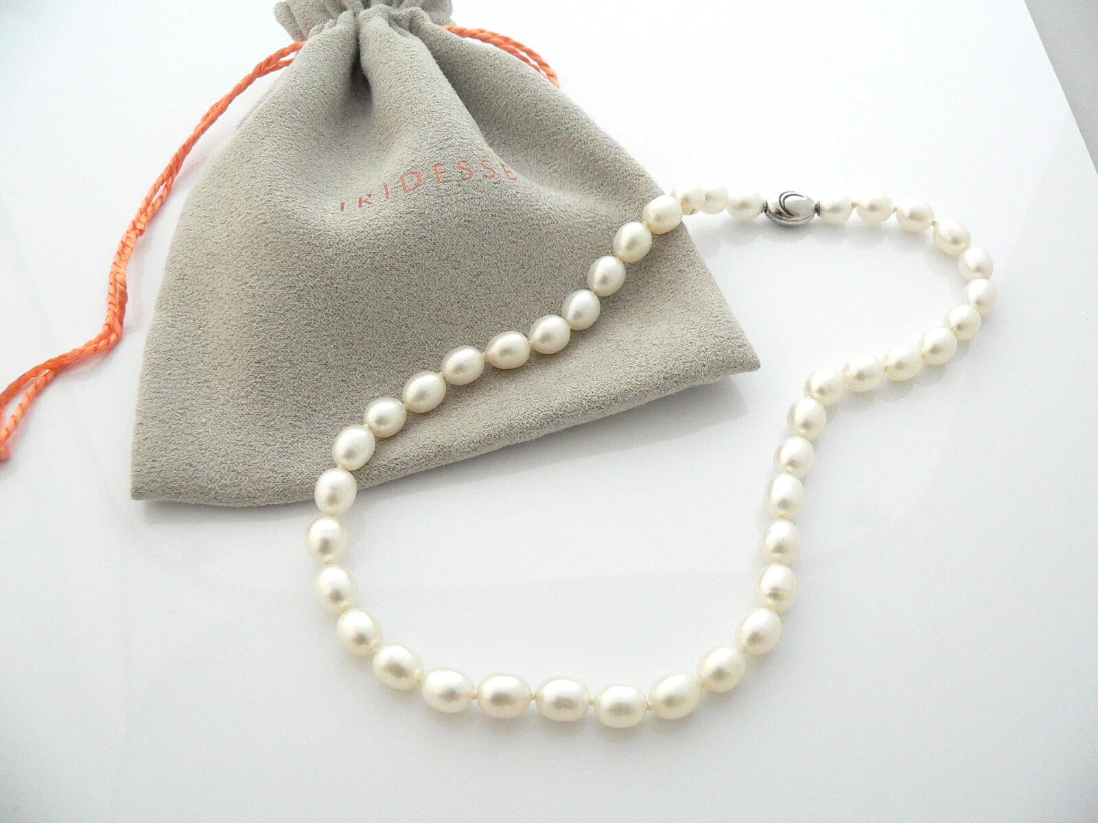 Iridesse Tiffany & Co Pearl Necklace Strand Clasp Love Gift Pouch 925 T and Co