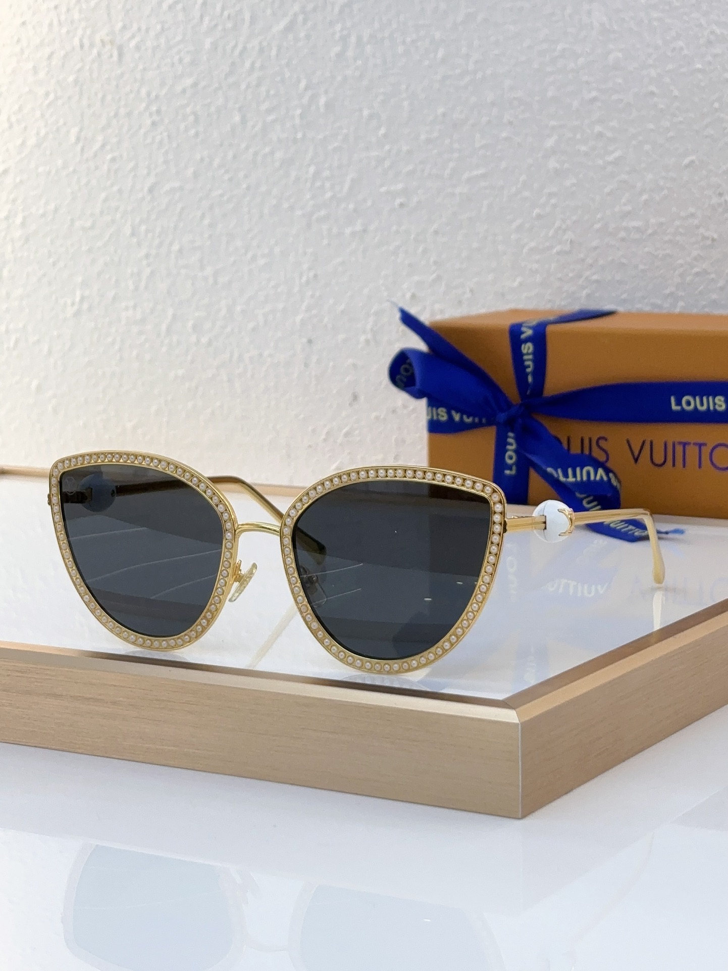Louis Vuitton LV Sunglasses