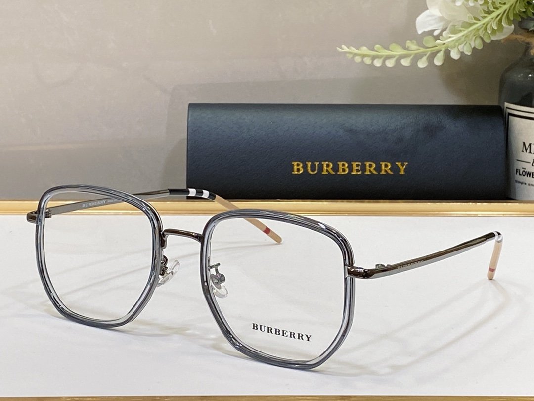 Burberry Sunglasses