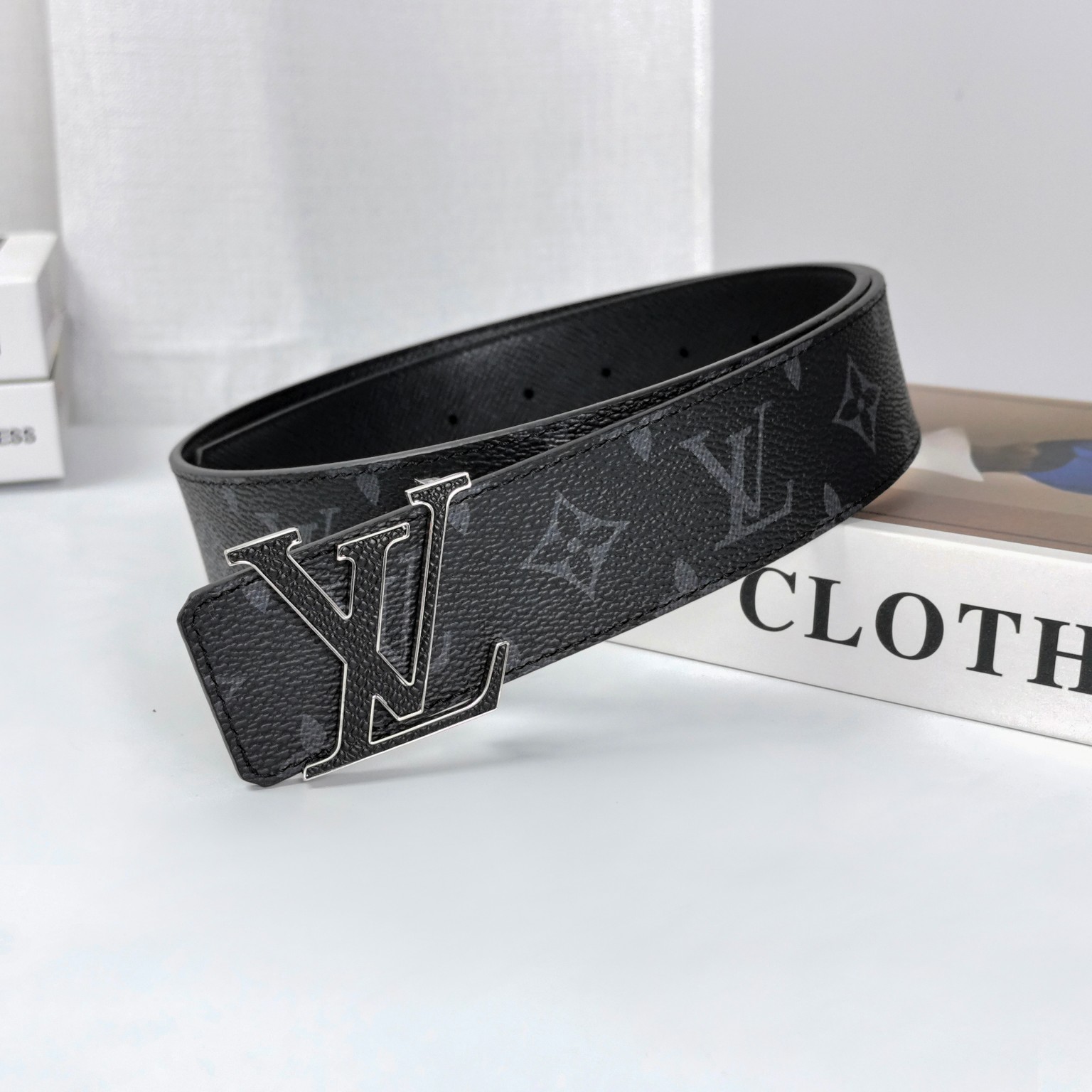 Louis Vuitton LV Leather Belts 1:1 Mirror Version