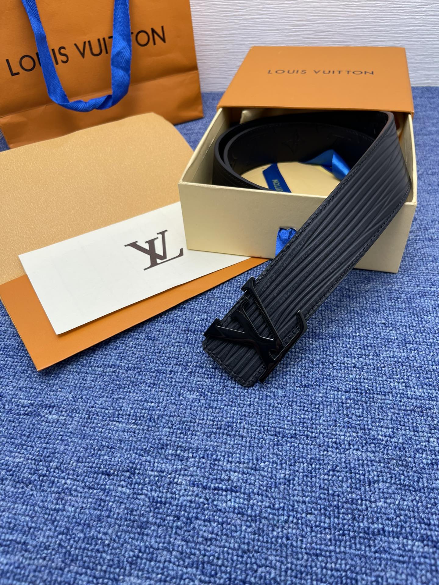 Louis Vuitton LV Leather Belts 1:1 Mirror Version