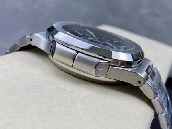 Nautilus 5990/1A-011 Flyback chronograph, Travel Time 40.5 mm,Steel