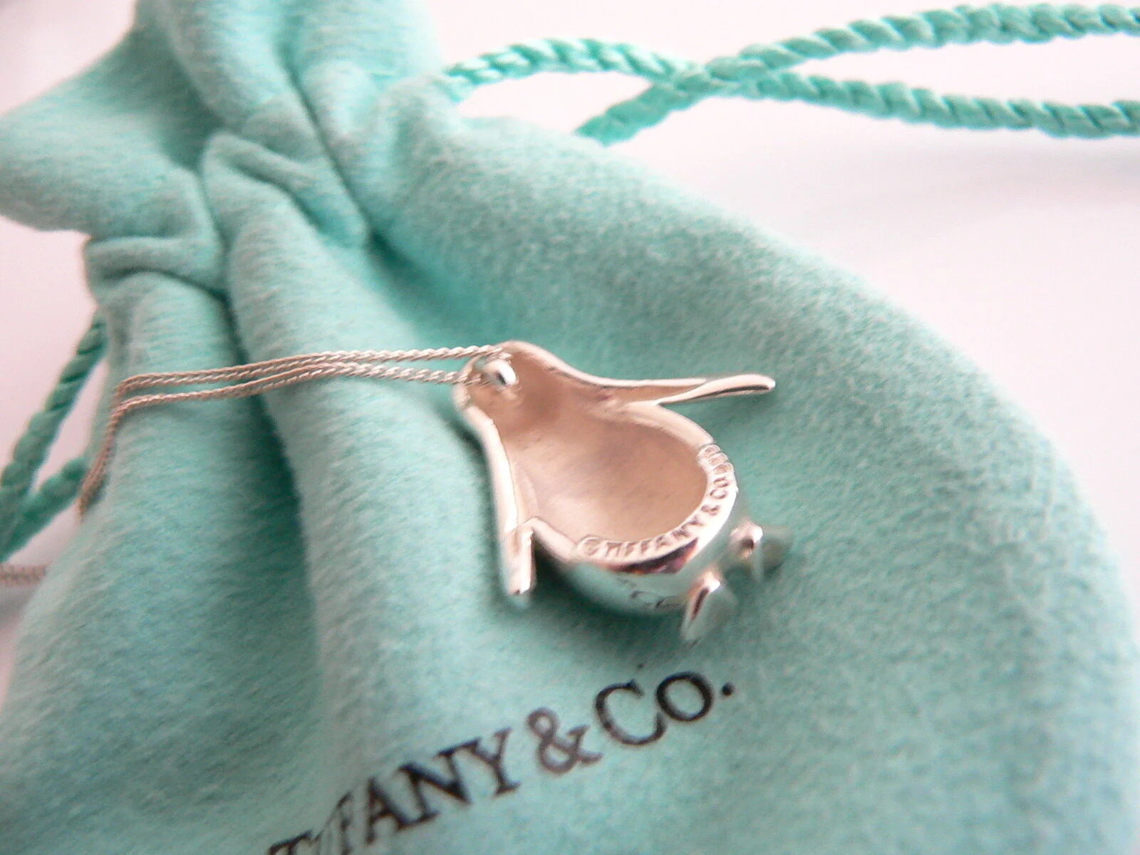 Tiffany & Co Silver Nature Penguin Bird Necklace Pendant Charm 21 In Chain Gift
