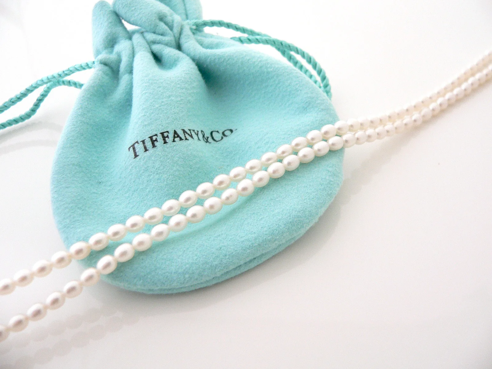Tiffany & Co Silver Pearl Strand Necklace Infinity Pendant Chain Gift Pouch Love