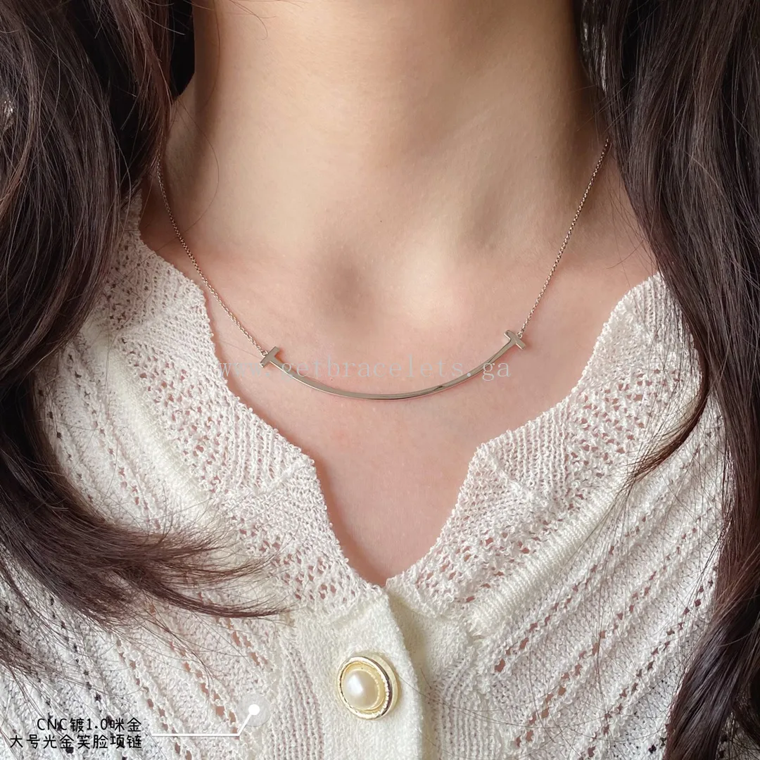 Tiffany T Large Smile Pendant Yellow Gold/Rose Gold/White Gold