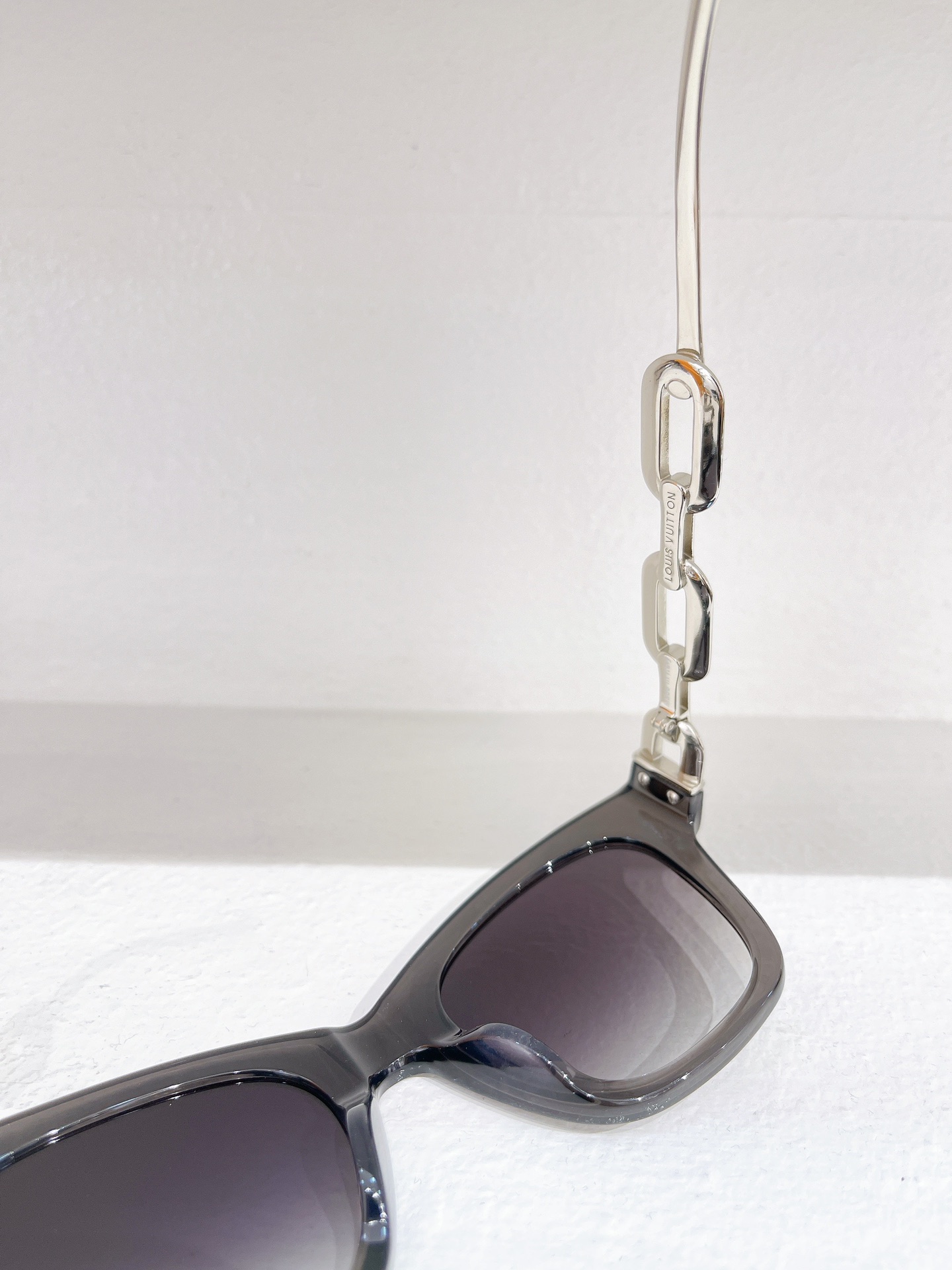 Louis Vuitton LV Sunglasses