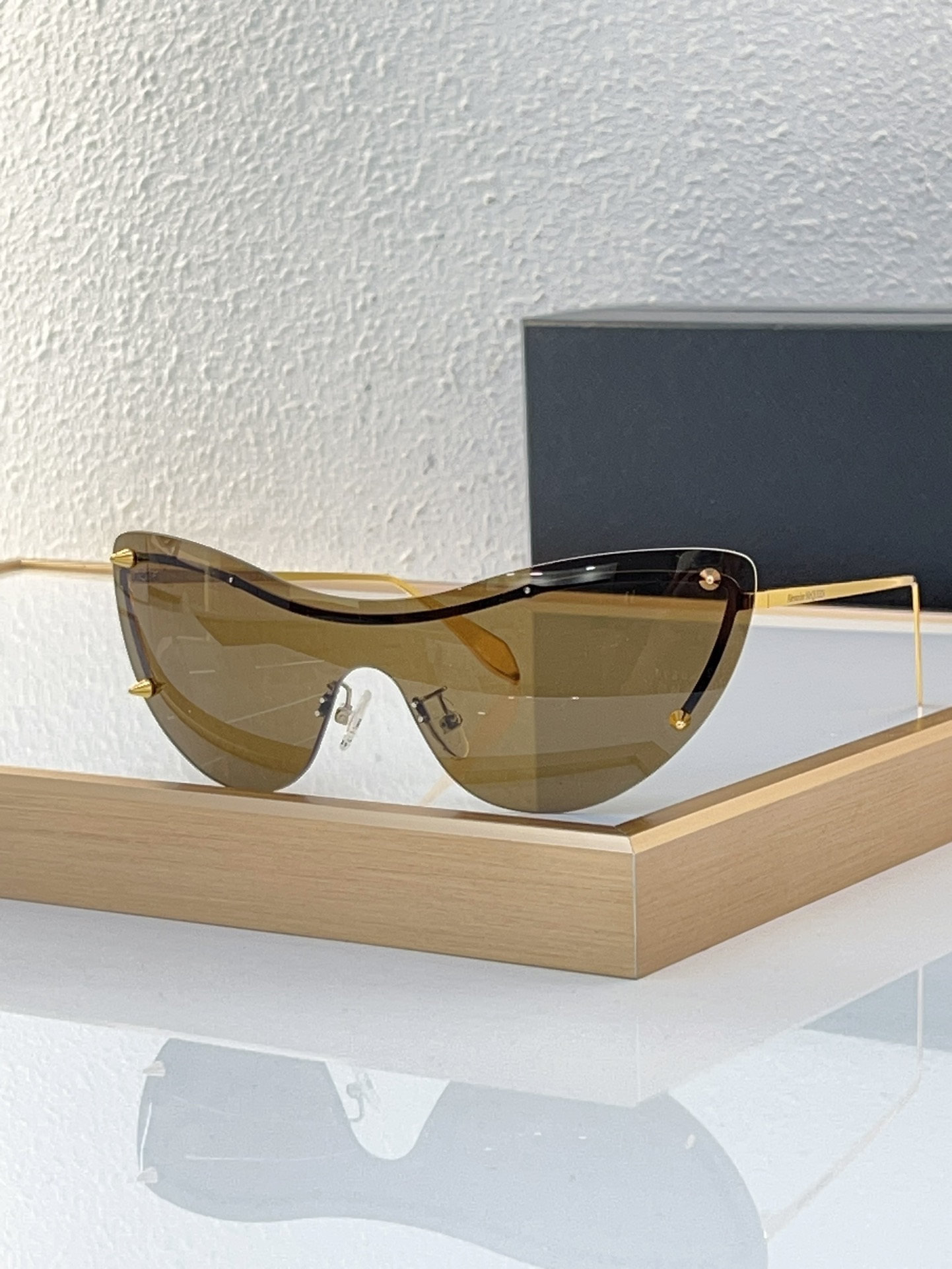 Alexander McQueen Sunglasses