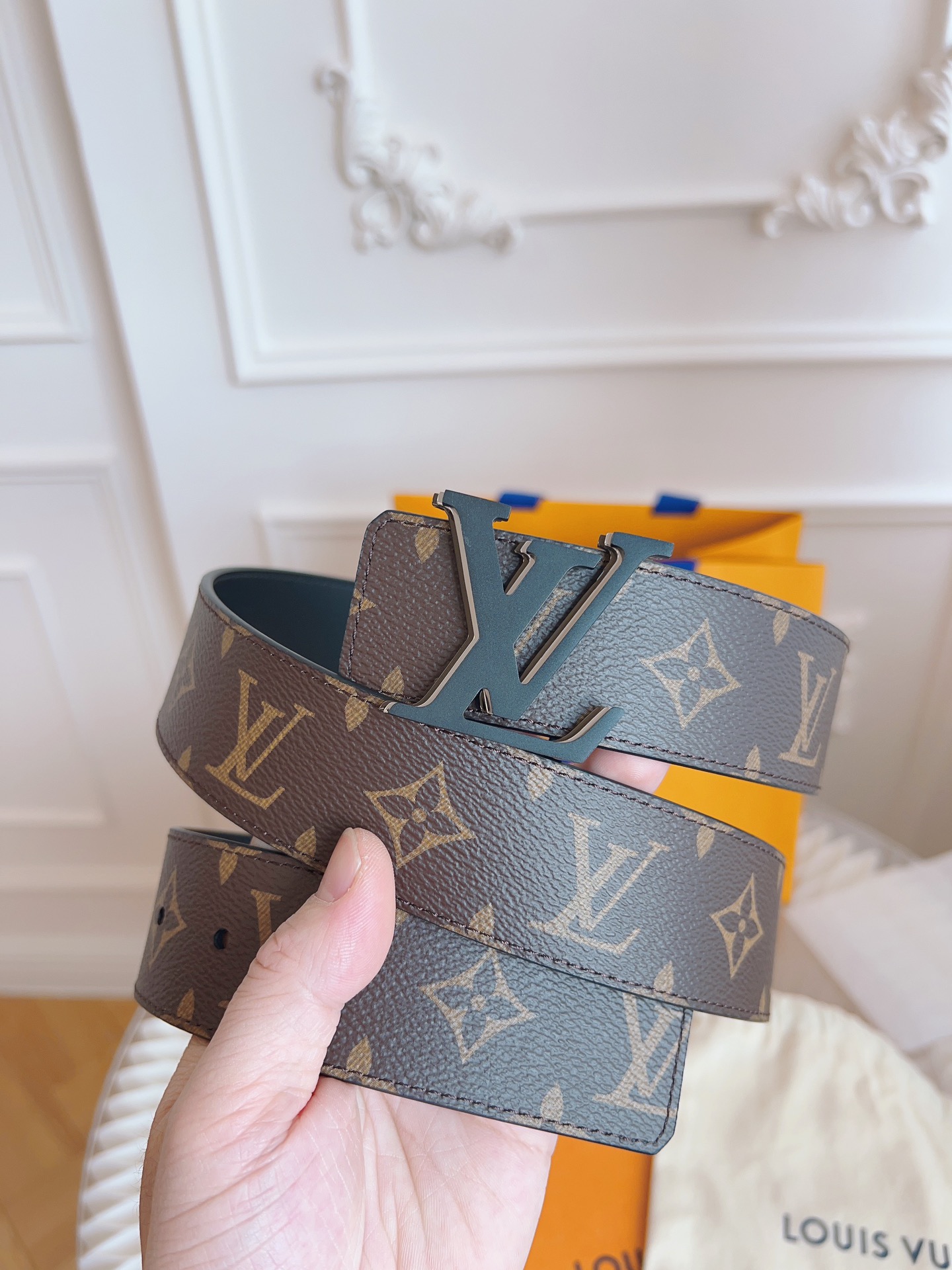 Louis Vuitton LV Leather Belts 1:1 Mirror Version