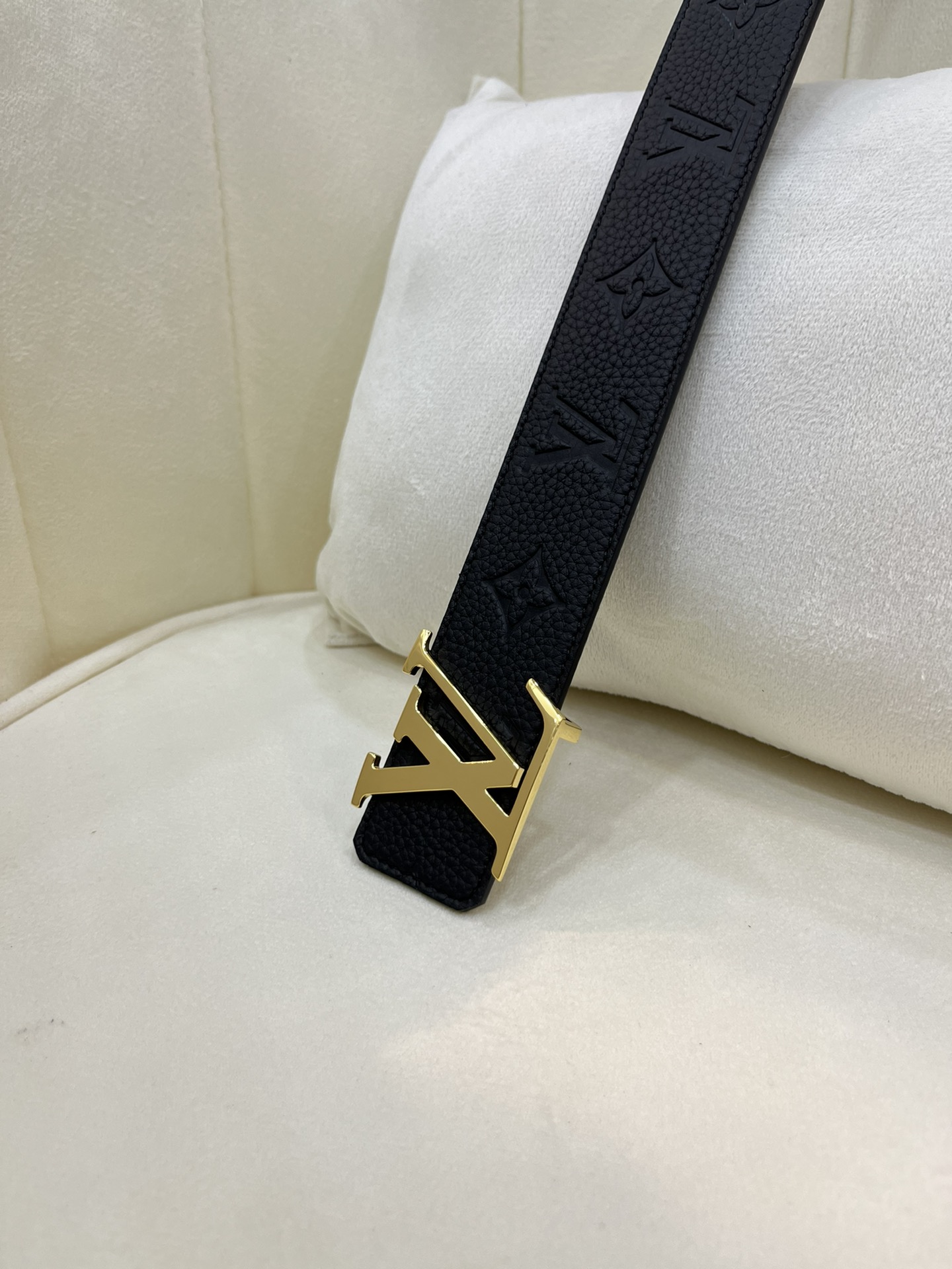 Louis Vuitton LV Leather Belts 1:1 Mirror Version