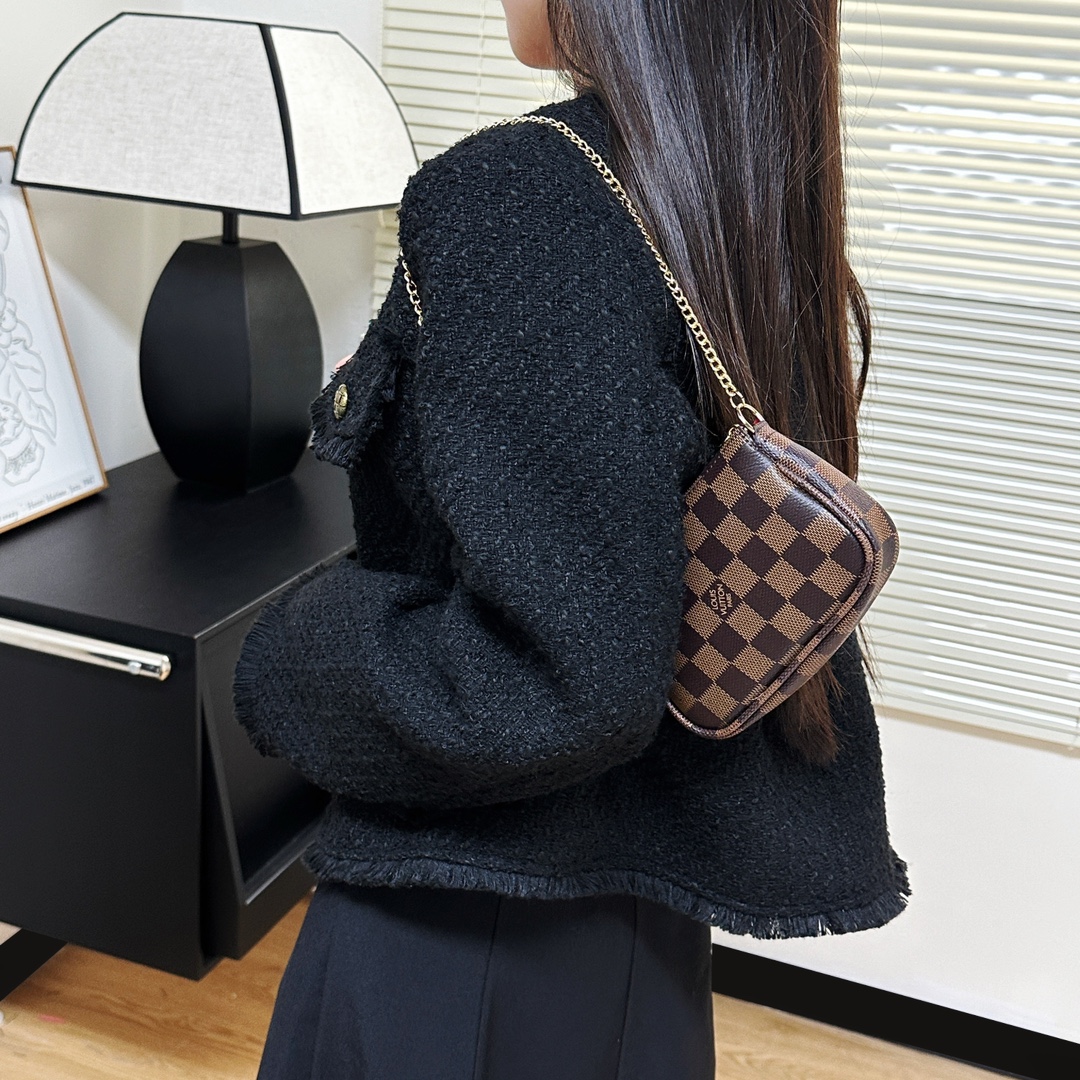 Louis Vuitton Multi Pochette Accessories Mini Bag Purse