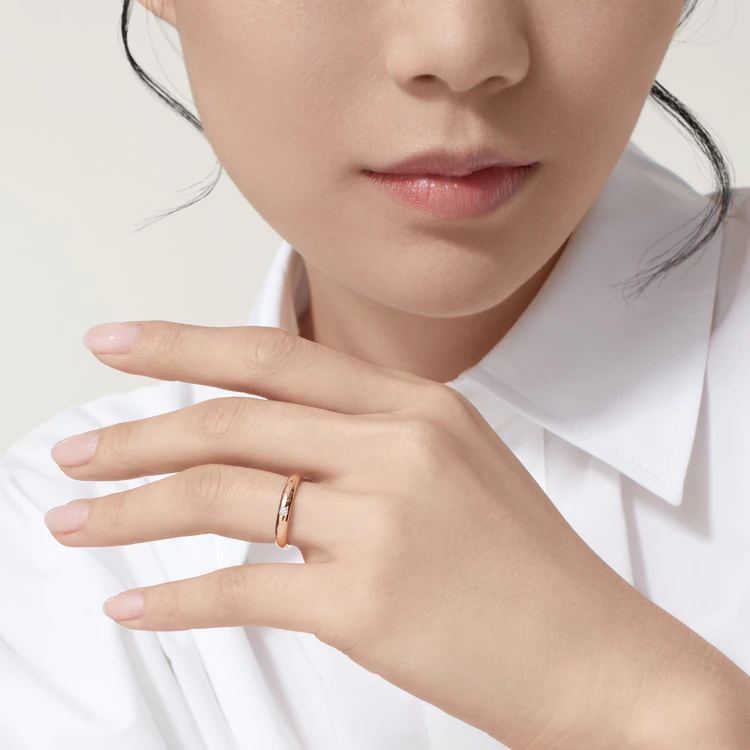 Cartier Ring with One Diamond, C DE CARTIER WEDDING BAND