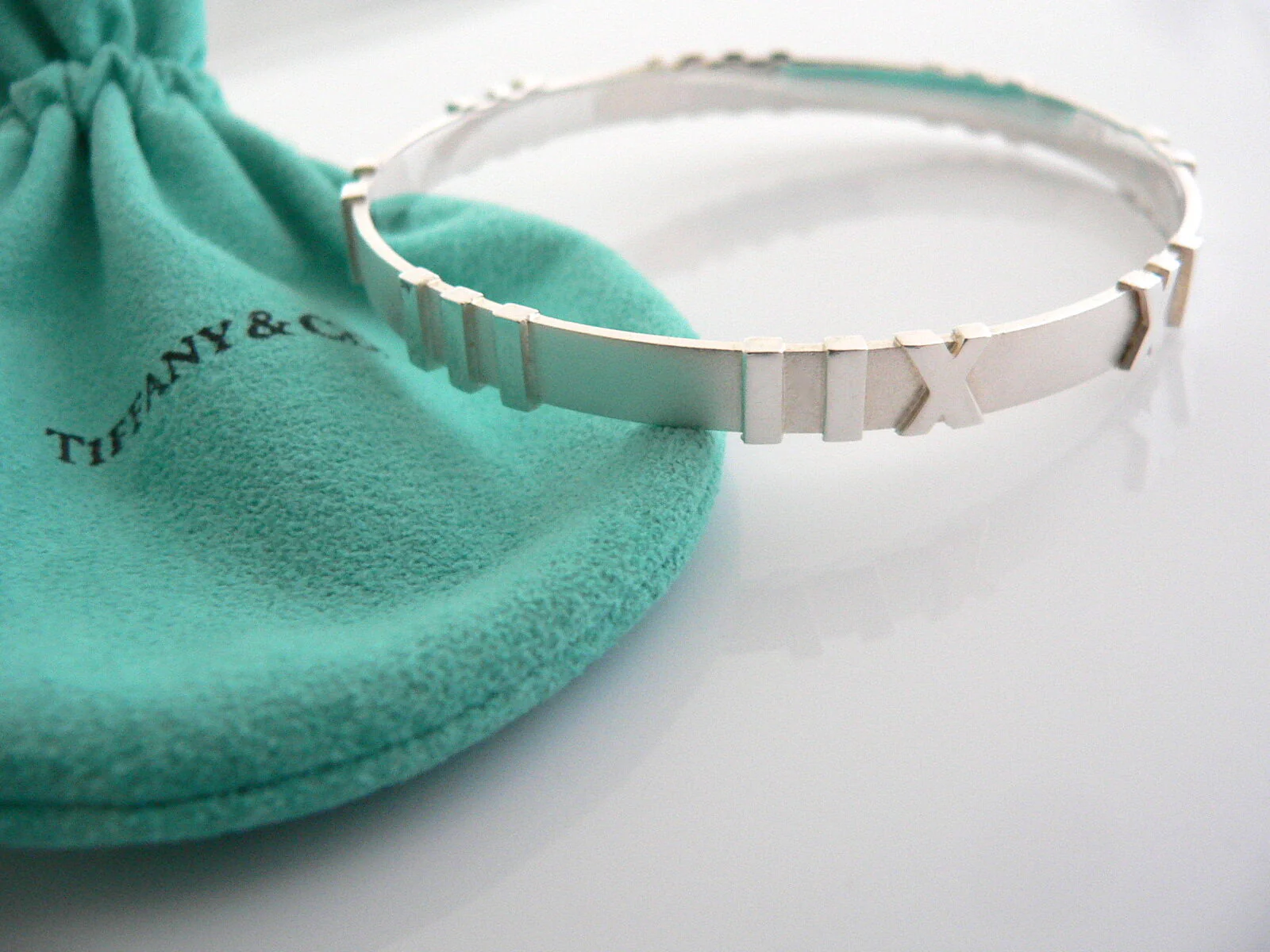 Tiffany & Co Atlas Bangle Bracelet Silver Love Gift Pouch Matte Roman Numeral