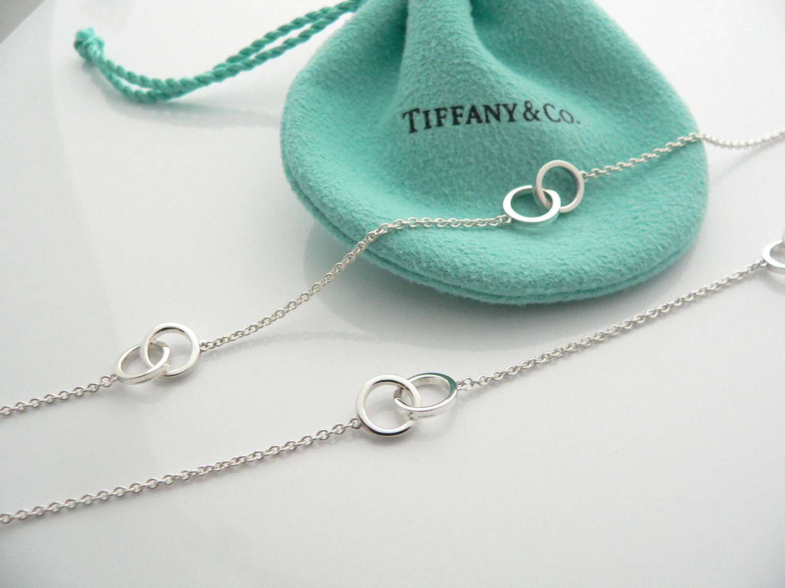Tiffany & Co Silver 1837 Interlocking Circles Necklace Chain Gift Pouch Love Art