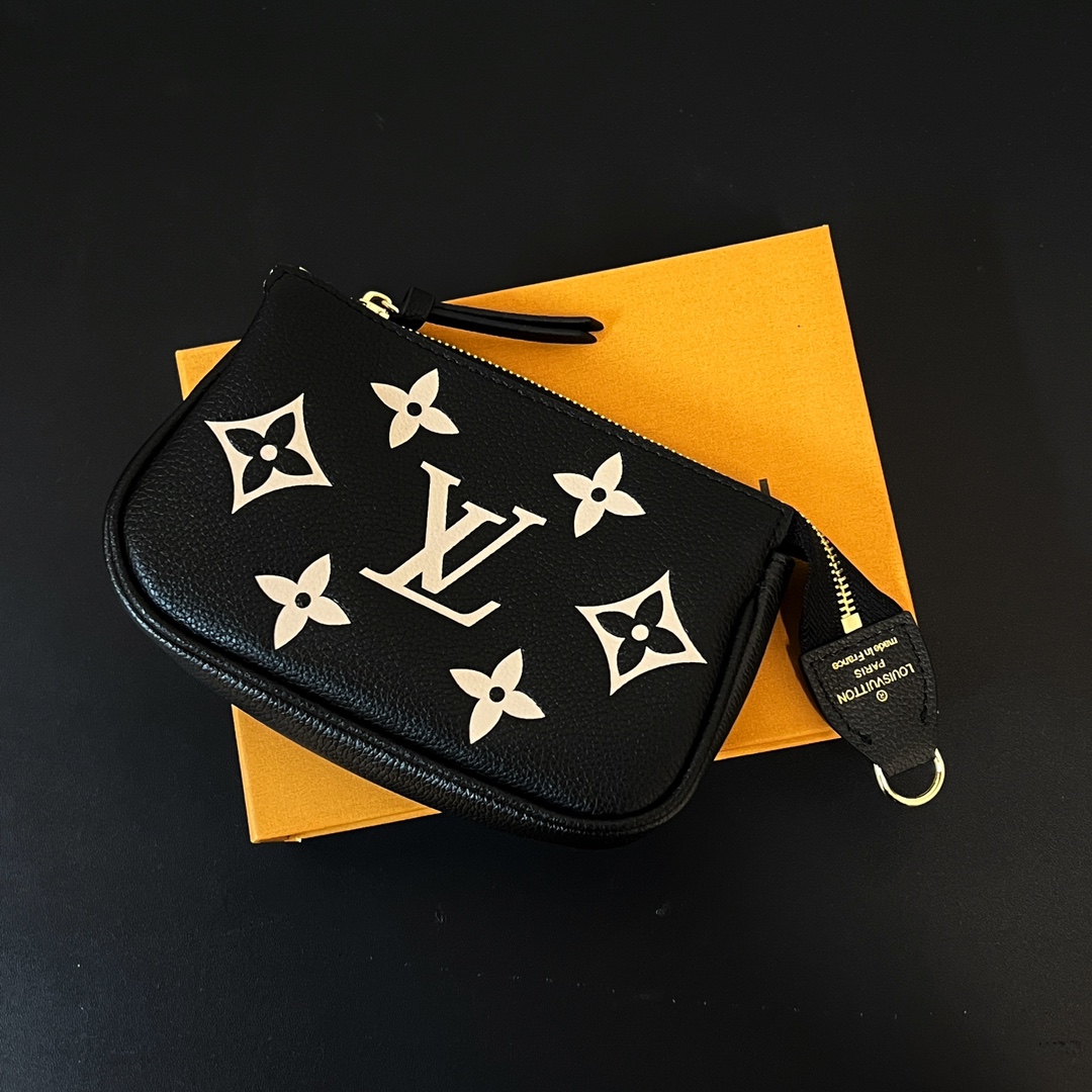 Louis Vuitton Multi Pochette Accessories Mini Bag Purse