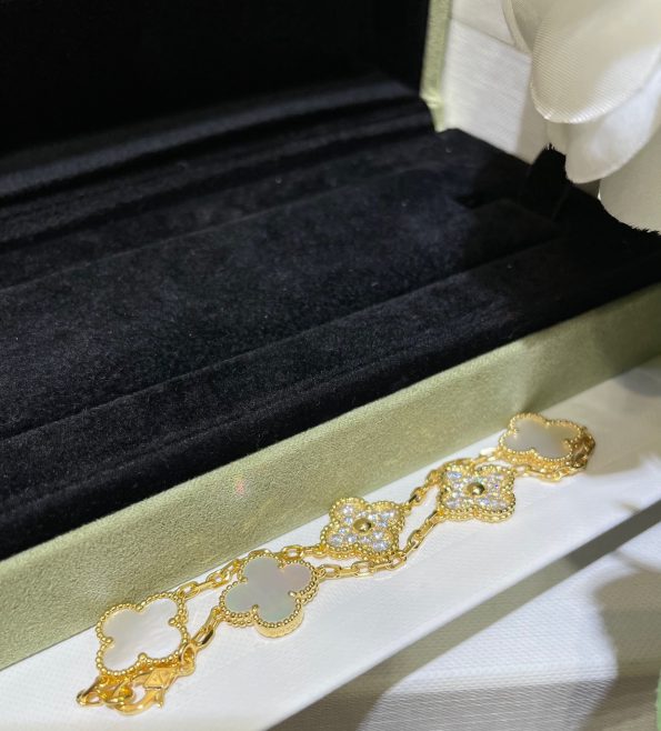 Van Cleef Bracelet Dupe, White& Diamonds Clover Bracelet