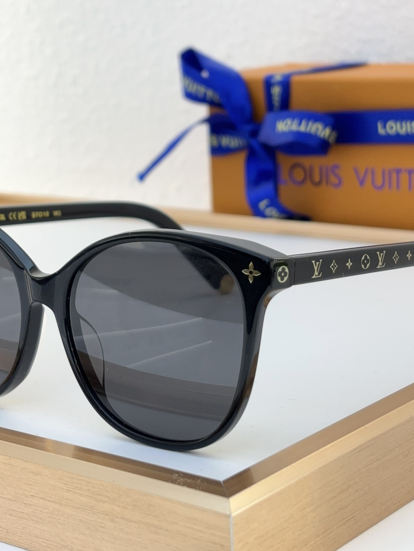 Louis Vuitton LV Sunglasses