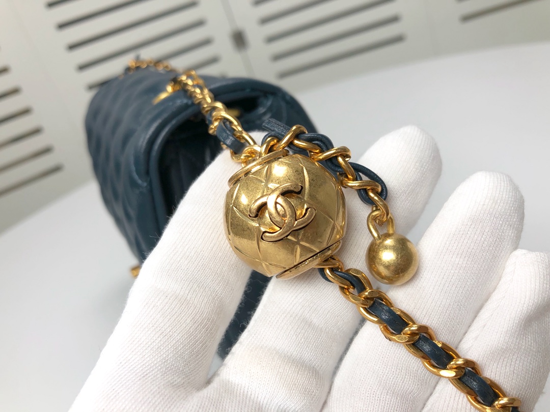 Chanel Cross Body Metal Ball Chain Shoulder Bag Handbag