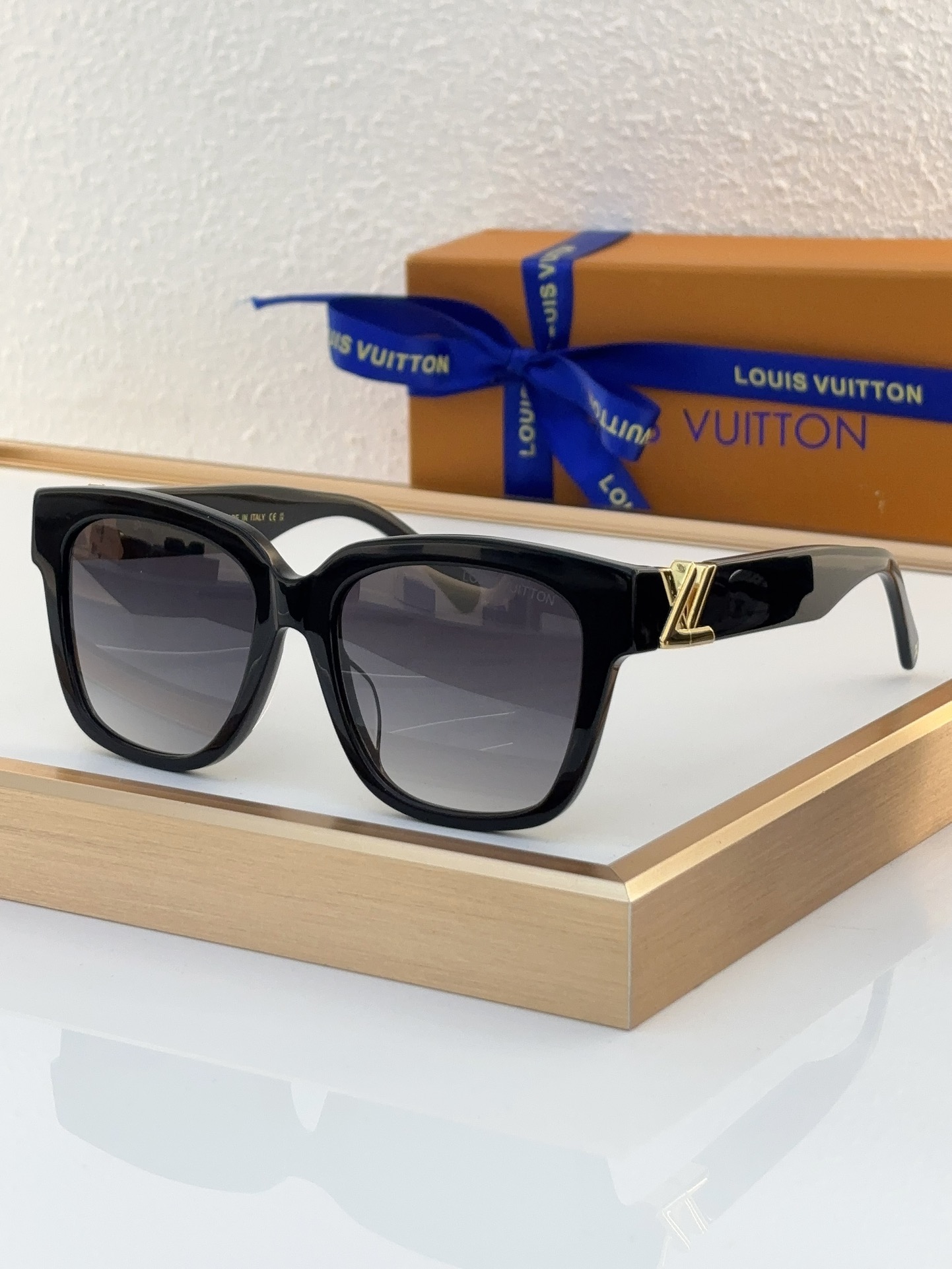 Louis Vuitton LV Sunglasses