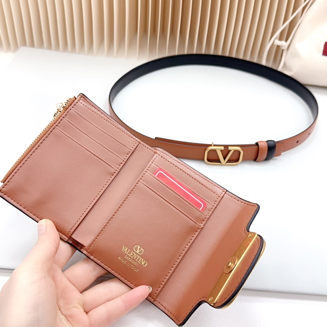 Valentino Leather Belts 1:1 Mirror Version